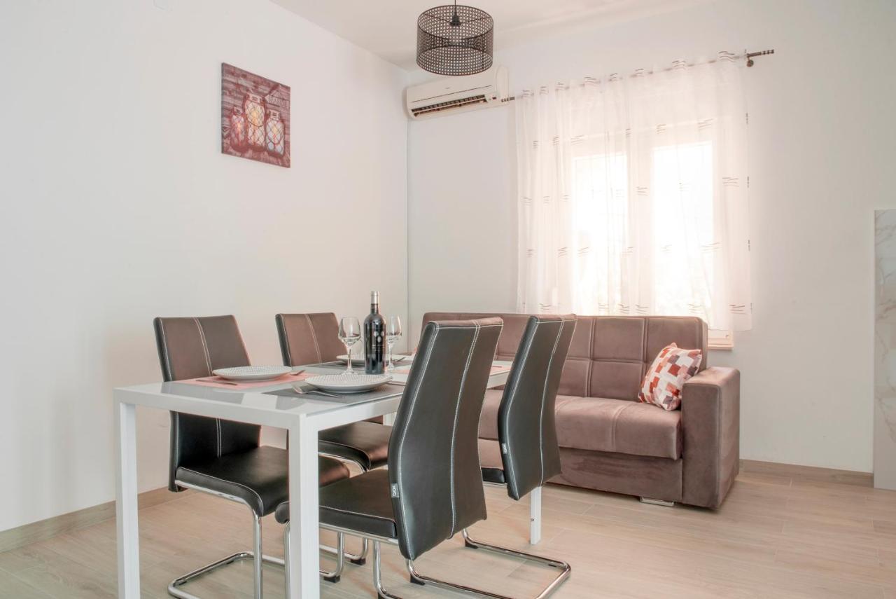 Apartmani Vudrag Trogir Exterior photo