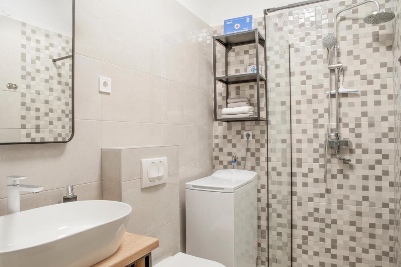 Apartmani Vudrag Trogir Exterior photo