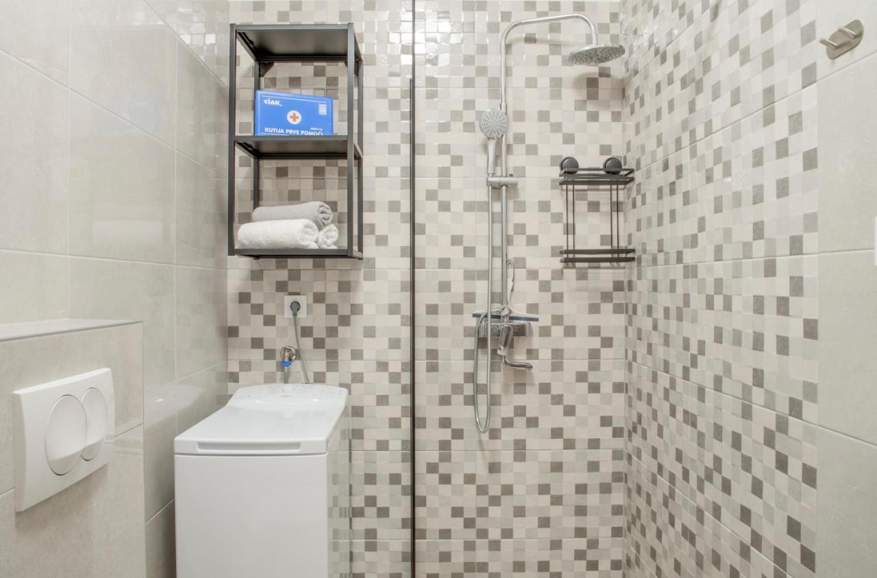 Apartmani Vudrag Trogir Exterior photo